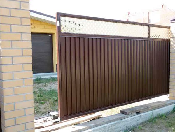 Эстетика и Надежность: Ворота Grand Line для Вашего Дома в Крымске от 36985 руб